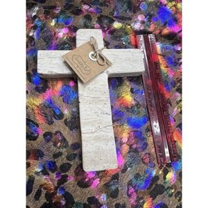 Mud Pie - Cream Travertine Cross - 2021 27421‎